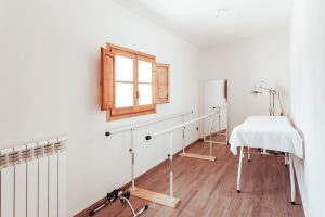 Sala de fisioteràpia de la Residència Mas Moner.